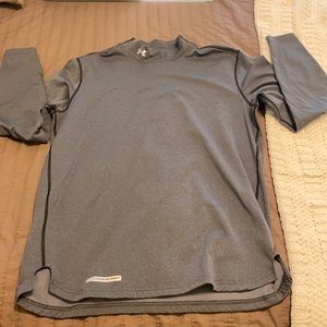 Men’s UnderArmor long sleeved shirt